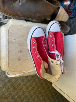 Converse size 8