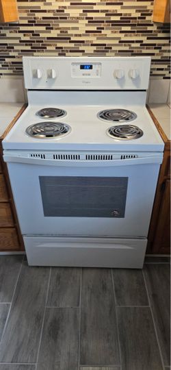 Whirlpool White Electric Coil Range