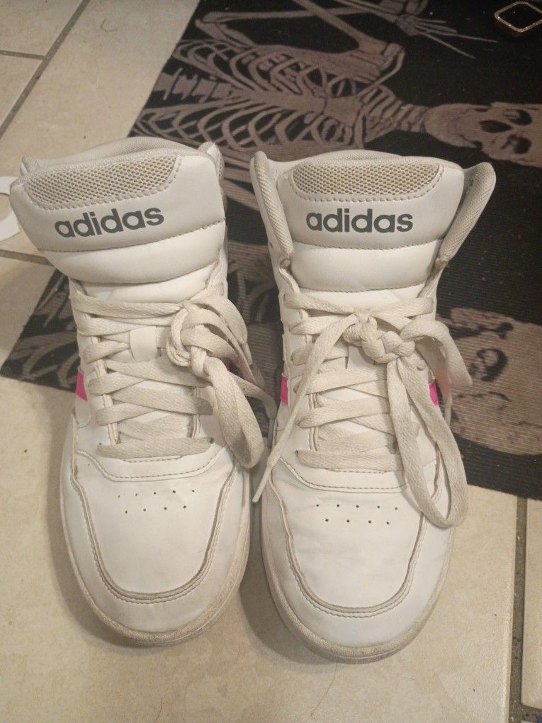 girls Surprise In The Back  Adidas