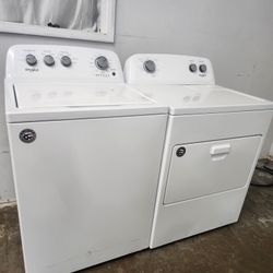 SET WHIRPOOL WASHER AND DRYER ELECTRIC 