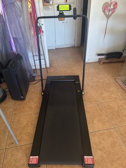 Lichico AD-4000 running machine
