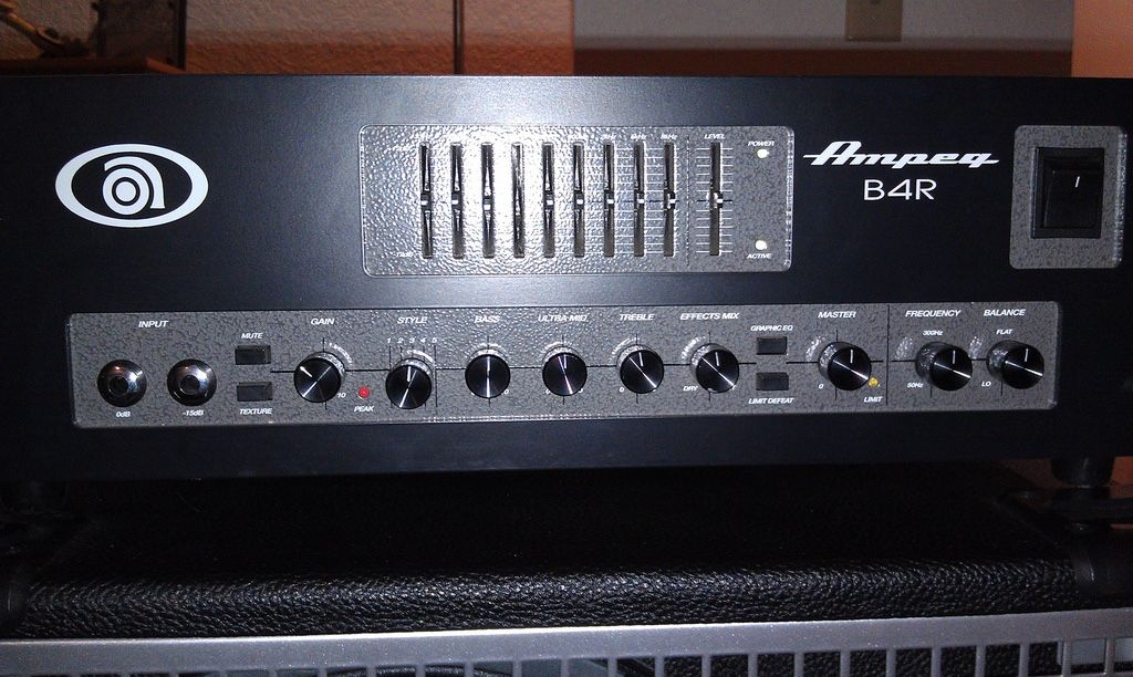 Ampeg B4r Bass Head