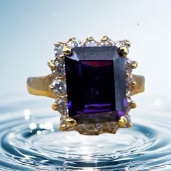 Vintage 18K HGE Gold Plated Purple & Clear Glass Rhinestone Halo Ring Size 6