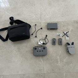 DJI Mini 2 Drone $450    (2 Only Two Batteries)