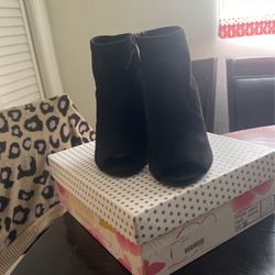 Black Summer Boots Size 6