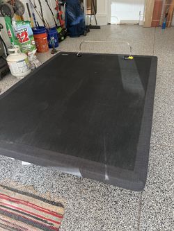 Serta Queen Adjustable Base