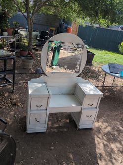 Vintage White Vanity Dresser with Round Mirror