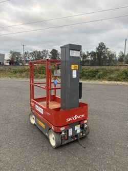 2018 Skyjack SJ12 Electric Vertical Lift