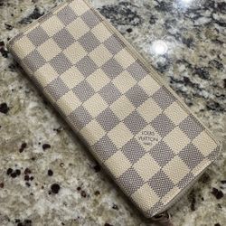 LV Azur wallet 