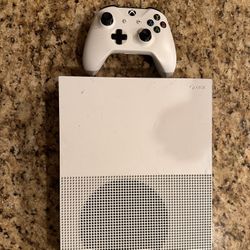 Xbox One S + Wireless Controller - Great Condition