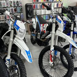 Apollo RFZ 250CC Dirt Bike Brand New! Finance For $50 Down Payment!!