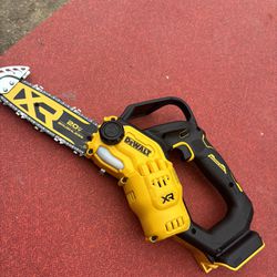 DeWalt 20V Max XR -8 In Brushless Battery Power Pruning Chainsaw  Tool Only / Like New /Pickup Only 