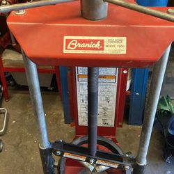 Strut Compressor 