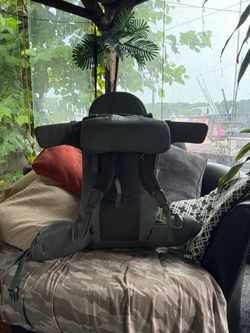 Thule Sapling Baby Backpack