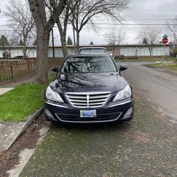 2013 Hyundai Genesis