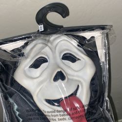 Scream Costume 