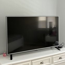 LG LED 49in. TV with Roku Stick