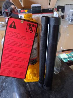 Brand new 2 ton hydraulic jack with bar