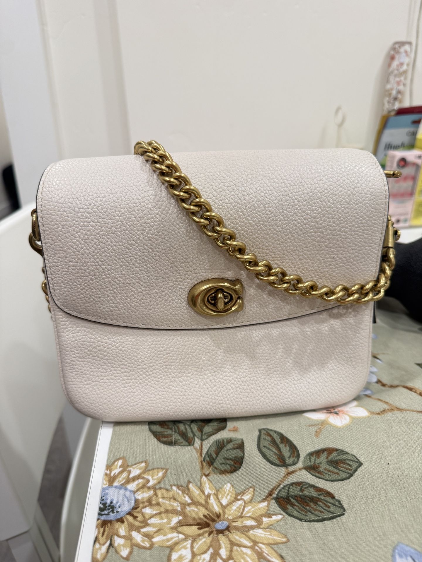 Coach Cassie 19 Small