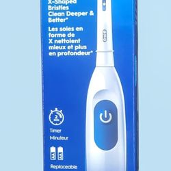 Oral-B Pro 100 Precision Clean Battery Powered Toothbrush