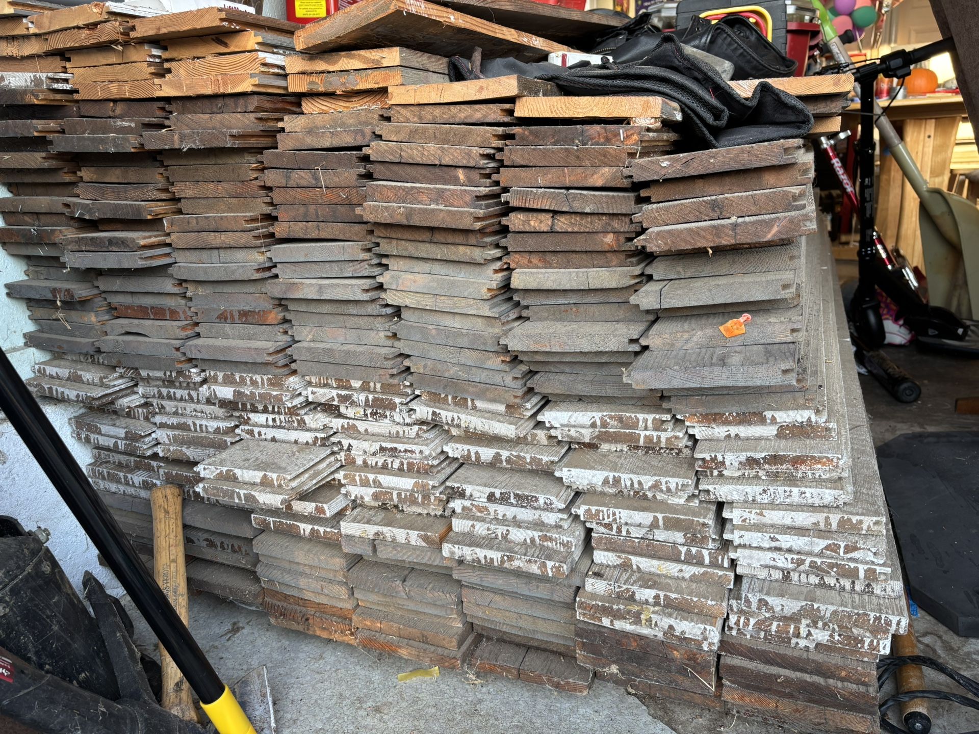 Western Red Cedar (Stained) *Christmas Special*