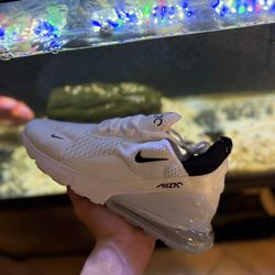 Nike Air Max 270 White – Brand New In Box 🤍