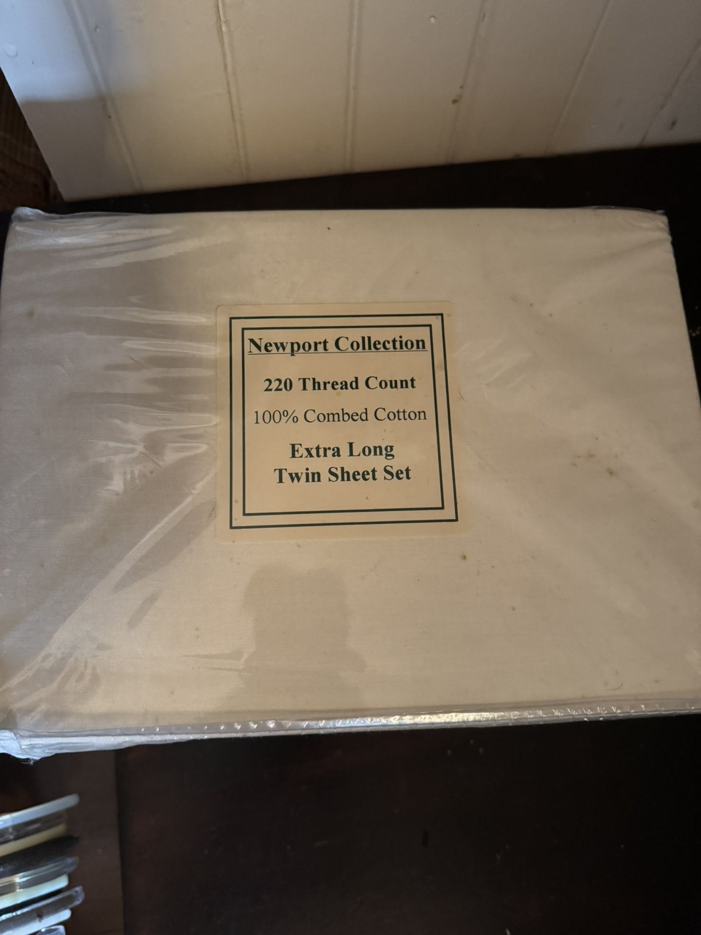 white twin extra long sheets