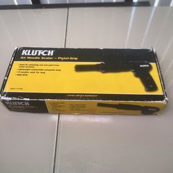 Klutch Composite Pistol-Grip Air Needle Scaler, 4000 BPM, 11 CFM New Open Box. Item appears to be new or at best a one time use.