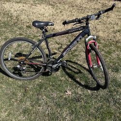 Schwinn Ranger Mountain Bike Bicycle Black
