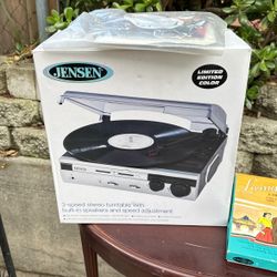 Jensen Turntable