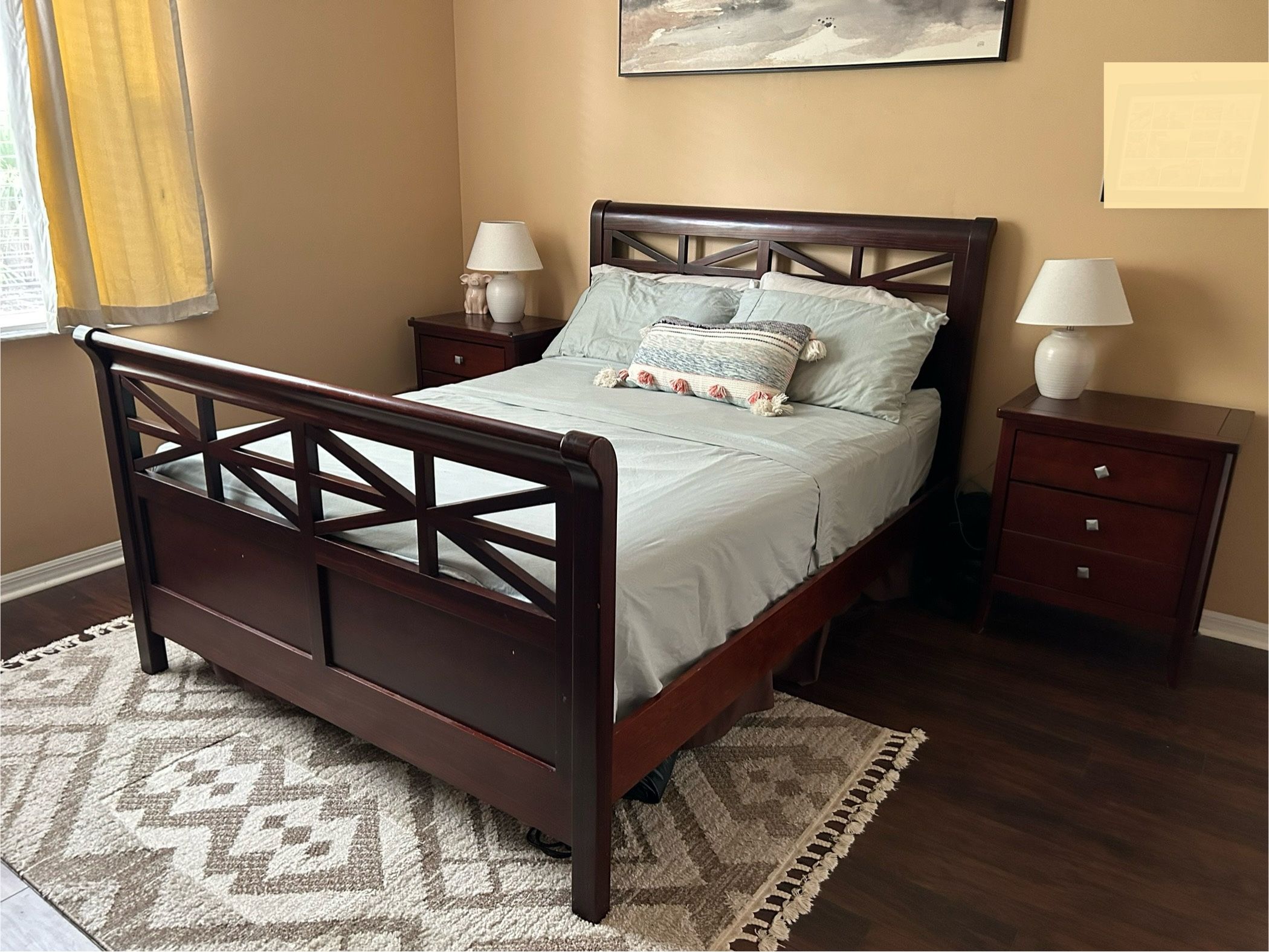 Cherry Wood Queen Bedroom 5 Pc. Set