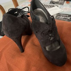 Gray High Heeled Booties Size 6 1/2