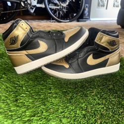 Size 10 - Air Jordan 1 Retro OG High Black Gold