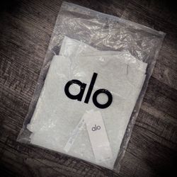 Alo Yoga Grey Crew Neck Shirt - Size Small ***NEW***