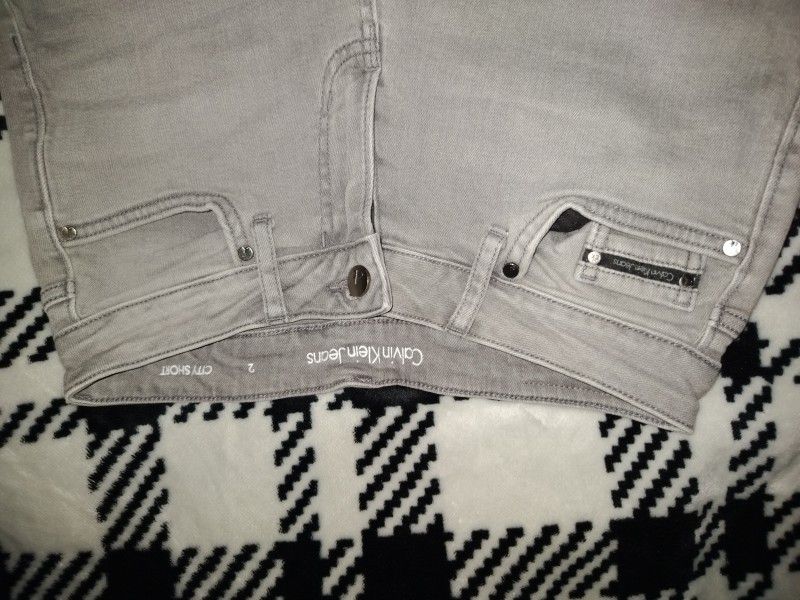 Calvin Klein Shorts Size 2 City Shorts
