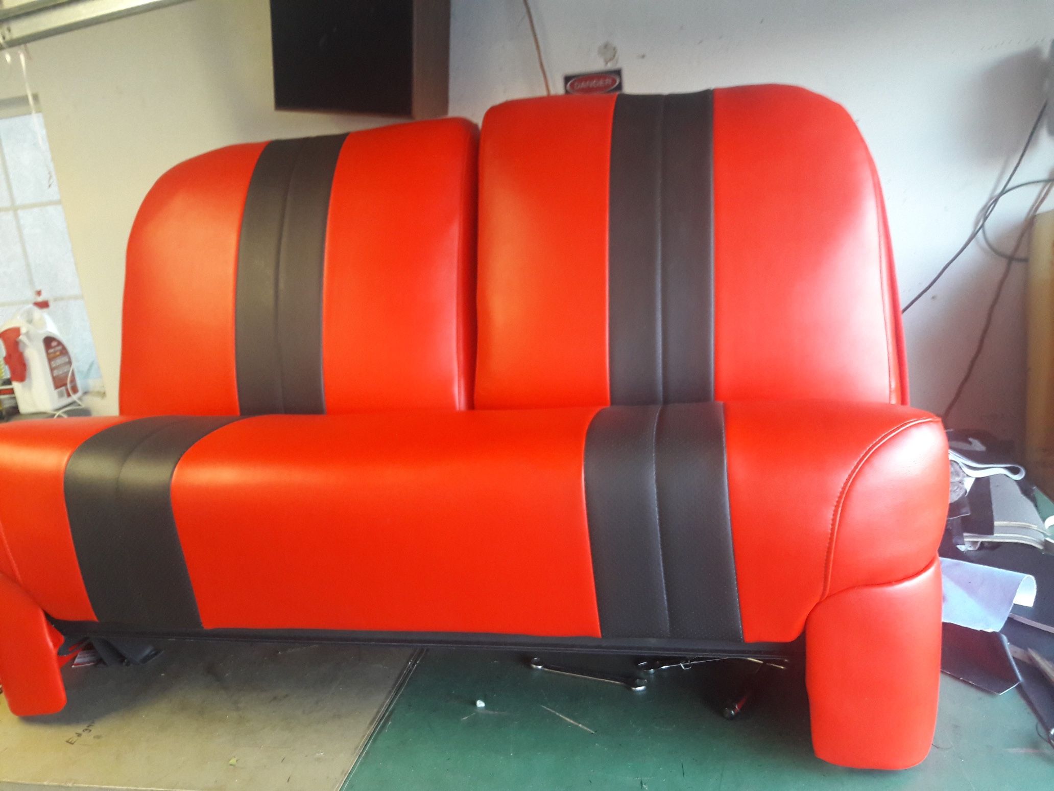 Upholstery/Tapiceria