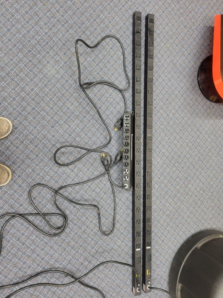 Geist Data Rack PDU's
