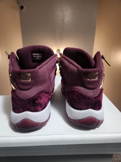 Jordan 11 retro heiress night maroon sale