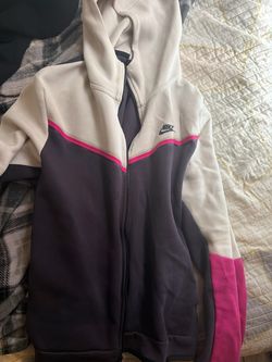 Nike Tech