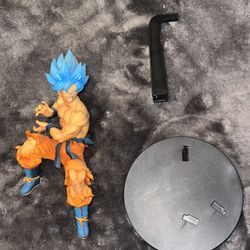Dragon Ball Z - SSG Goku Figurine