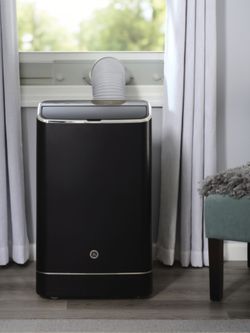 GE 12,000 BTU  A/C and Heater w/Dehumidifier **WiFi Ready**