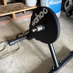 Wahoo KICKR Core Smart Trainer – AS-IS – $80 (Puyallup)