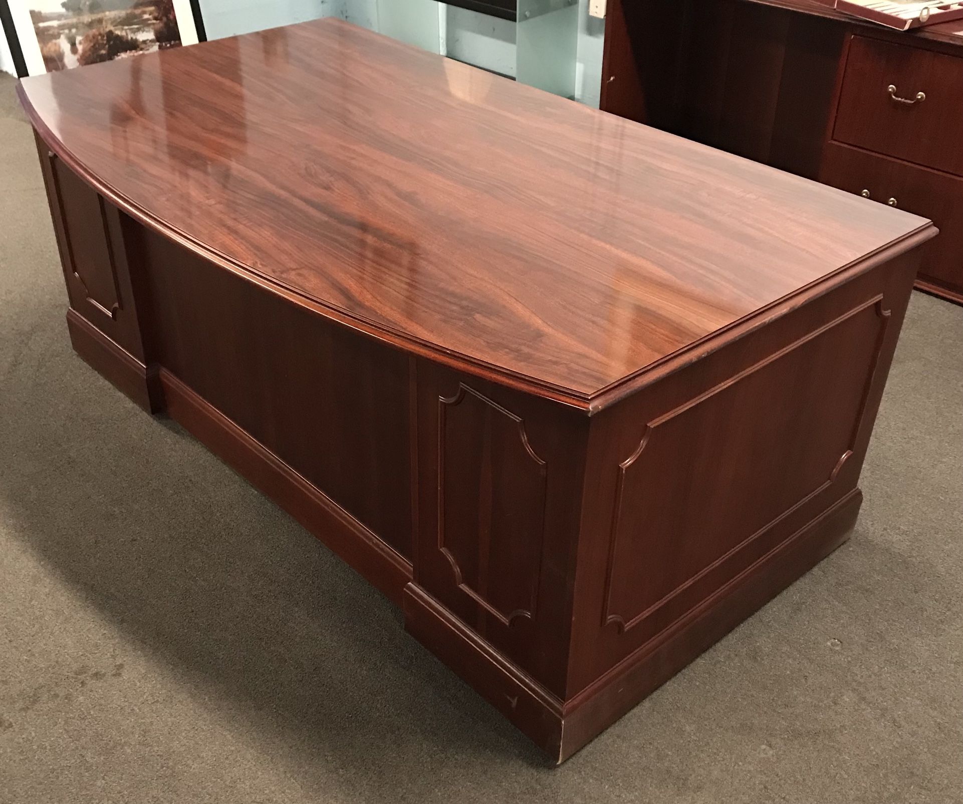 Office  Desk For Sale- Excellent Condition (Tampa)