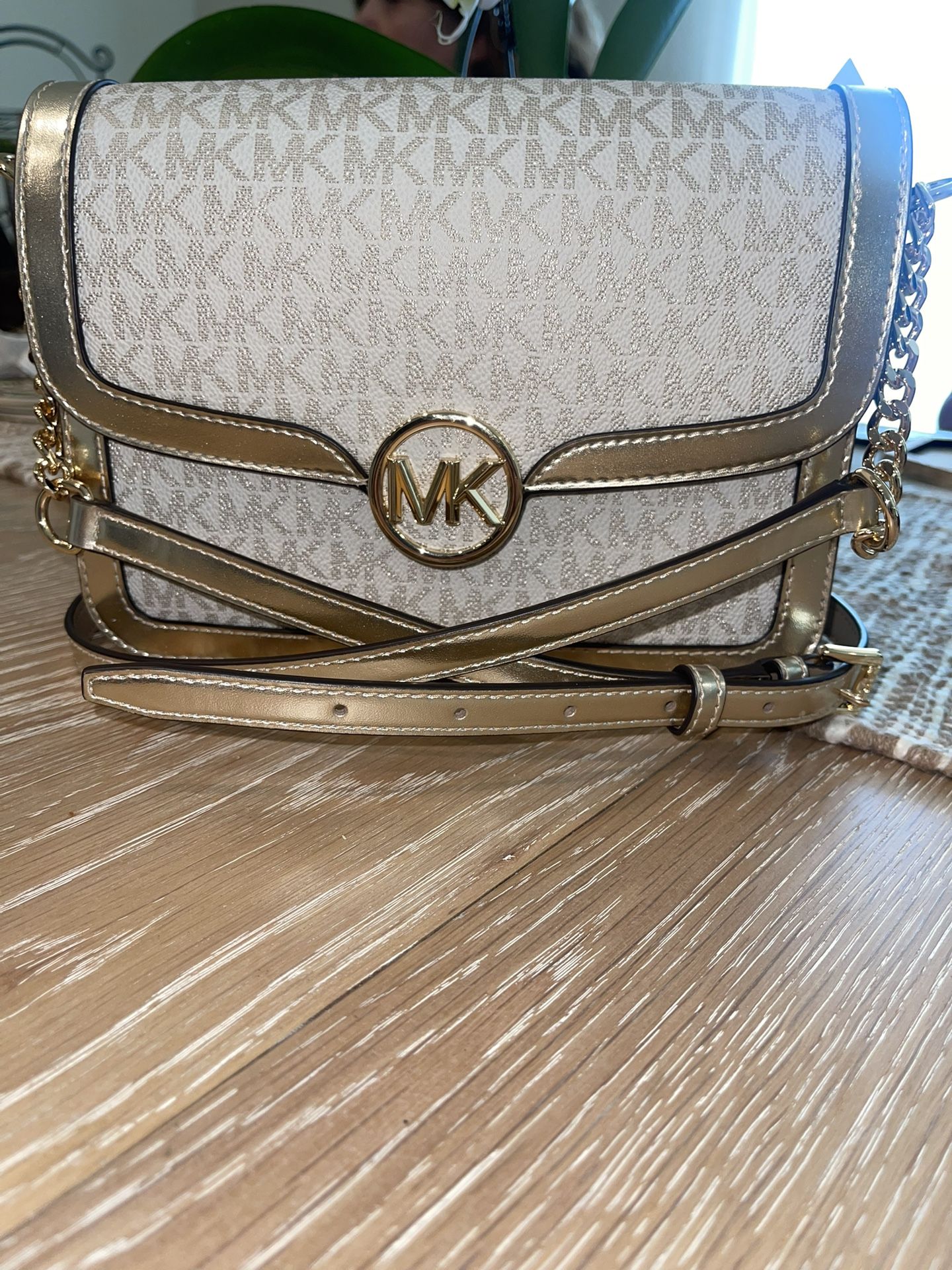Michael Kors Crossbody
