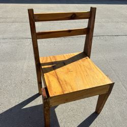 Chair With Hide Away