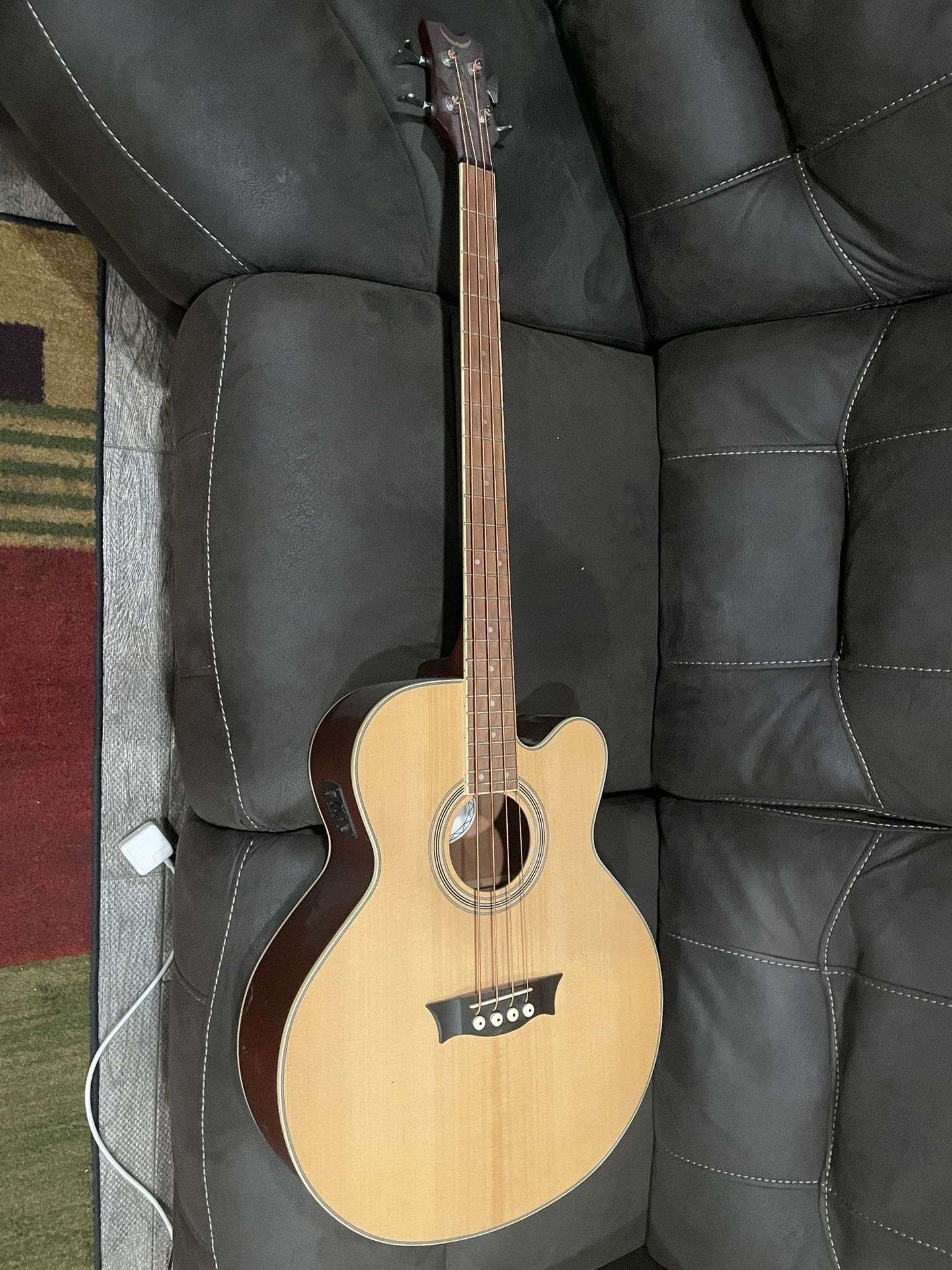 Dean 4 String Acoustic Bass