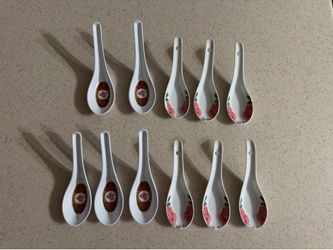 Lot of 11 Chinese Style Soup Spoons