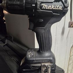 Makita power drill