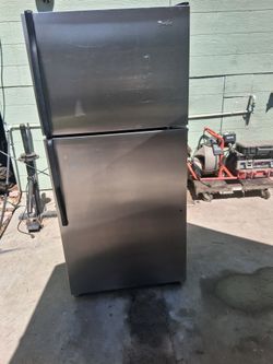 Whirepool refrigerator