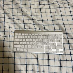 Apple Keyboard Tested Works